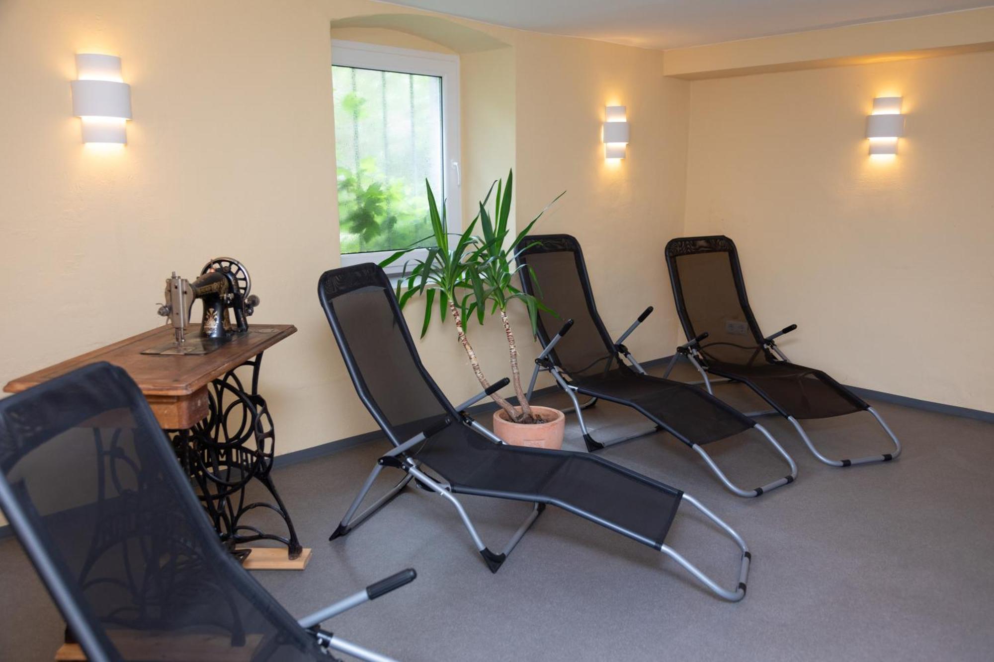 Moderne Ferienwohnung In Alter Villa Georgenthal  Zewnętrze zdjęcie